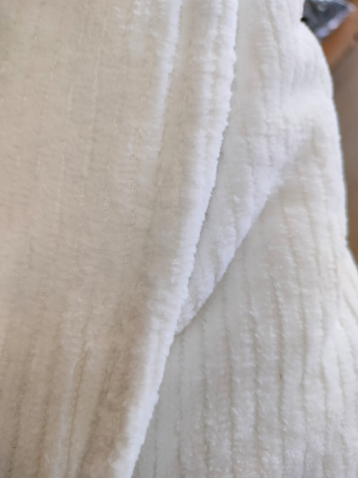 Accappatoio in Velluto 100% Cotone 550 g/m² – Lusso e Comfort