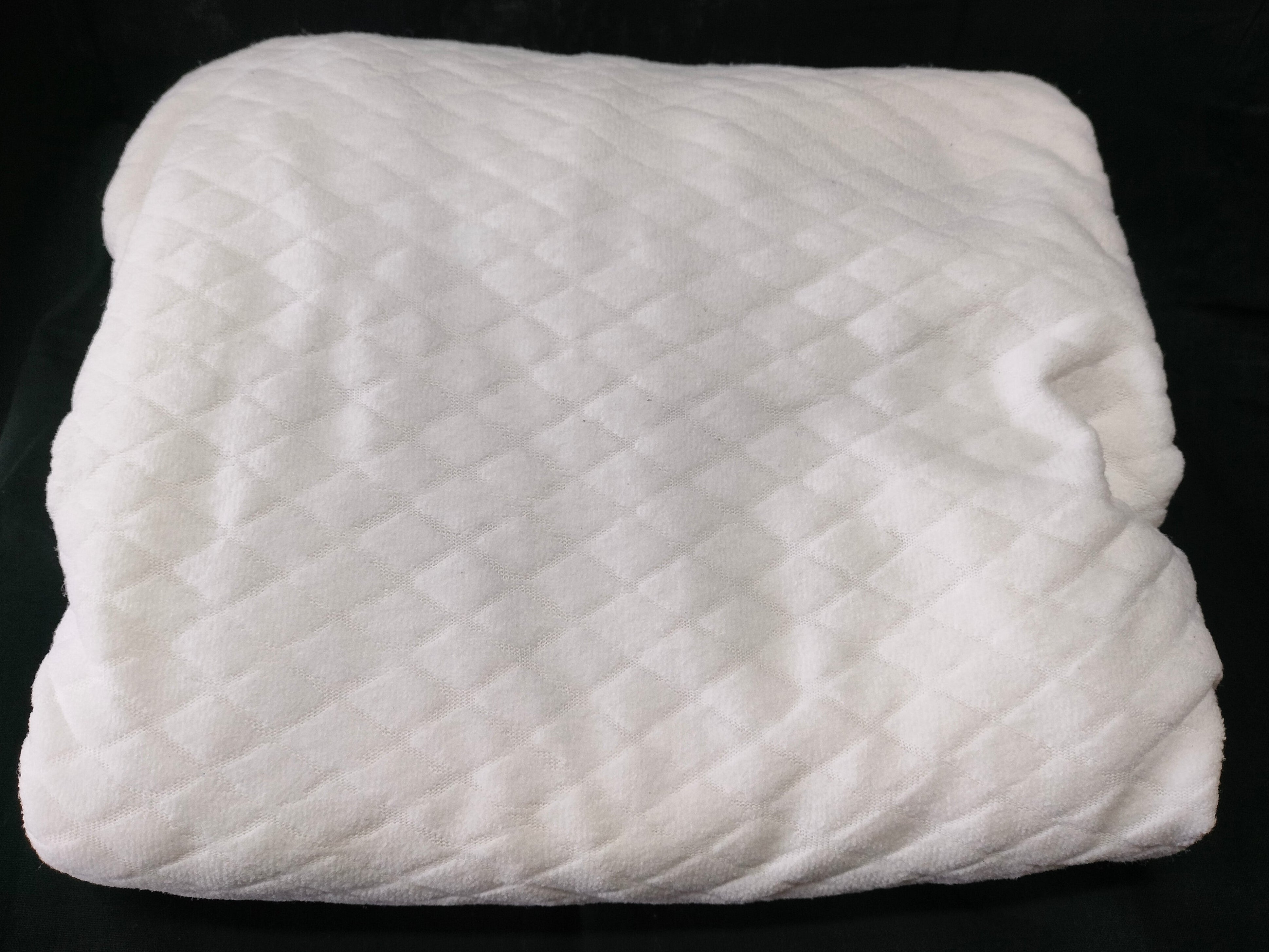 Coprimaterasso in Spugna Jacquard Elasticizzata - Bianco